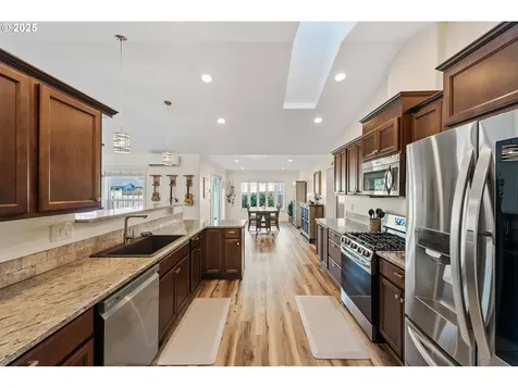 2669 Cedar Loop Drive Bandon OR 97411