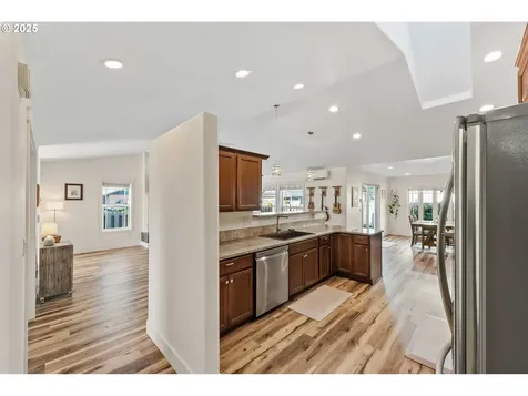 2669 Cedar Loop Drive Bandon OR 97411