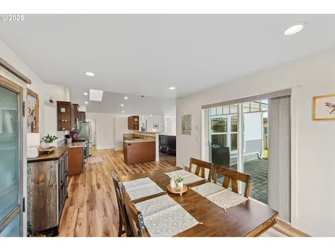 2669 Cedar Loop Drive Bandon OR 97411