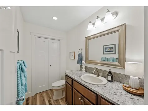 2669 Cedar Loop Drive Bandon OR 97411