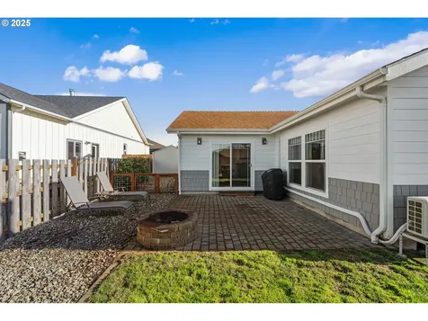 2669 Cedar Loop Drive Bandon OR 97411