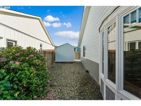 2669 Cedar Loop Drive Bandon OR 97411