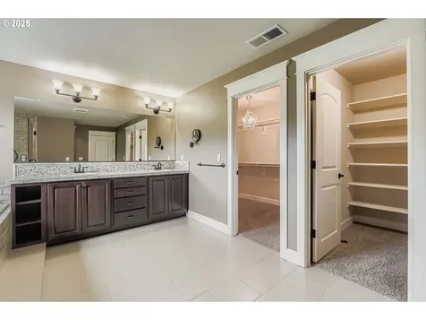 10183 NW Crossing Drive Portland OR 97229