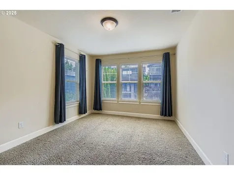 10183 NW Crossing Drive Portland OR 97229