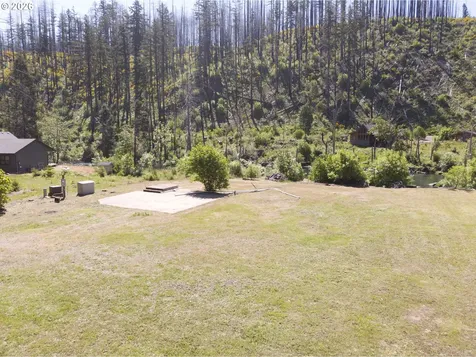46838 Mckenzie Highway Vida OR 97488