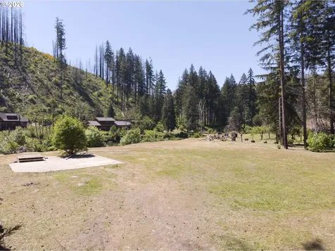 46838 Mckenzie Highway Vida OR 97488