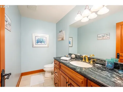 1055 NW Estate Drive Seal Rock OR 97376
