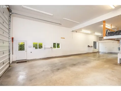 1055 NW Estate Drive Seal Rock OR 97376