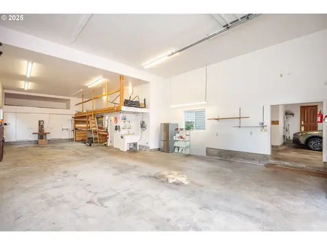 1055 NW Estate Drive Seal Rock OR 97376