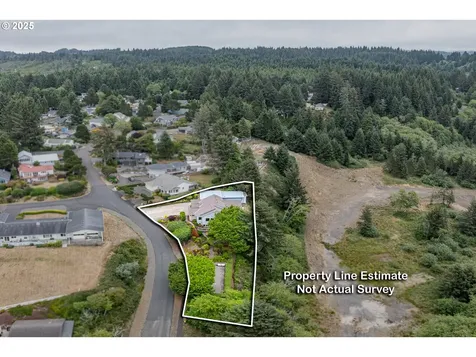 1055 NW Estate Drive Seal Rock OR 97376