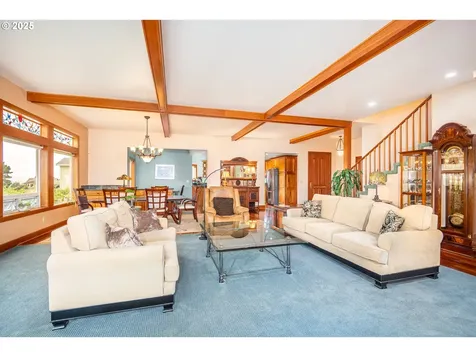 1055 NW Estate Drive Seal Rock OR 97376
