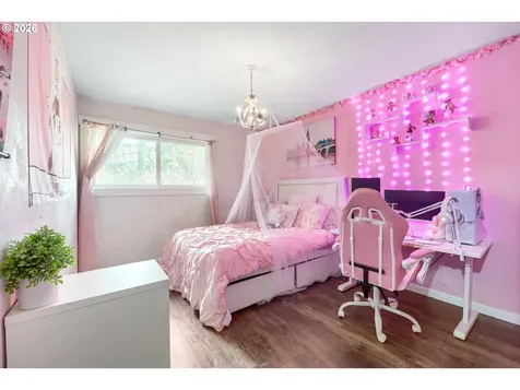 3817 SE Spruce Street Hillsboro OR 97123