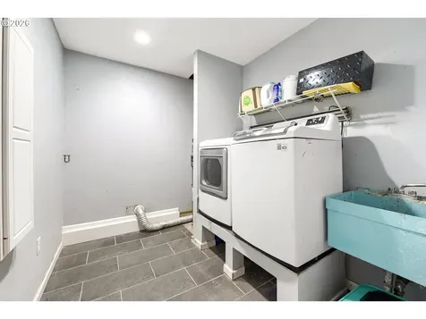 3817 SE Spruce Street Hillsboro OR 97123