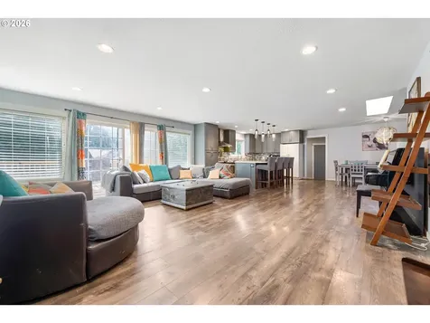 3817 SE Spruce Street Hillsboro OR 97123