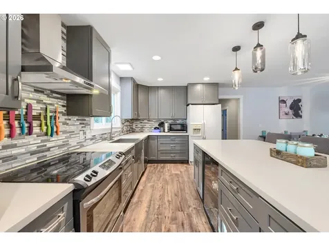 3817 SE Spruce Street Hillsboro OR 97123