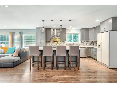 3817 SE Spruce Street Hillsboro OR 97123