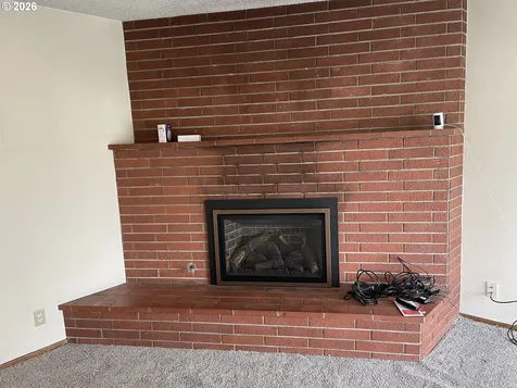600 Lincoln Avenue Cottage Grove OR 97424