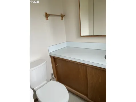 600 Lincoln Avenue Cottage Grove OR 97424