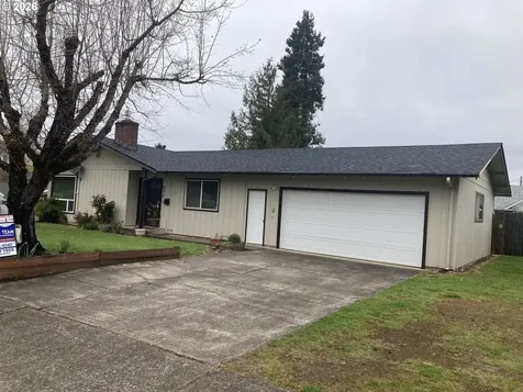 600 Lincoln Avenue Cottage Grove OR 97424