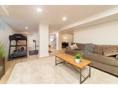 4052 NE 22nd Avenue Portland OR 97212