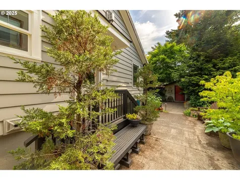4052 NE 22nd Avenue Portland OR 97212