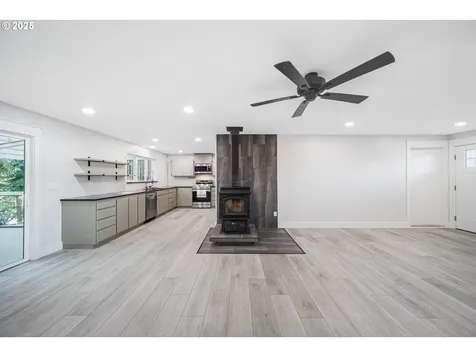1955 28th Street Coos Bay OR 97420