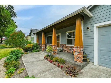 537 E Monroe Street Carlton OR 97111