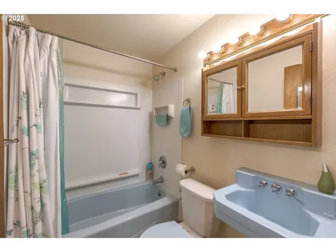 3303 E 11th Street Vancouver WA 98661