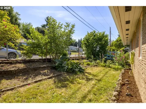 3303 E 11th Street Vancouver WA 98661