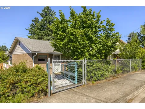 3303 E 11th Street Vancouver WA 98661