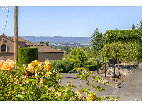 3303 E 11th Street Vancouver WA 98661