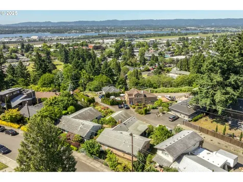 3303 E 11th Street Vancouver WA 98661