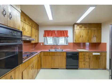 3303 E 11th Street Vancouver WA 98661