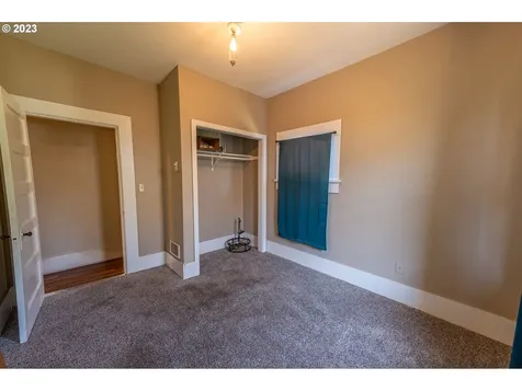 803 6th Street Myrtle Point OR 97458
