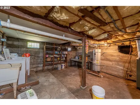 803 6th Street Myrtle Point OR 97458