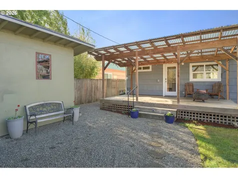 2707 Hilyard Street Eugene OR 97405