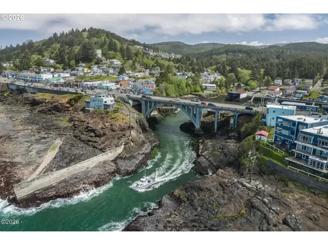 1268 SW Meadow Lane Depoe Bay OR 97341