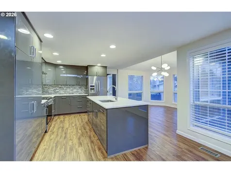 3308 NE 94th Way Vancouver WA 98665