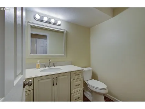 3308 NE 94th Way Vancouver WA 98665