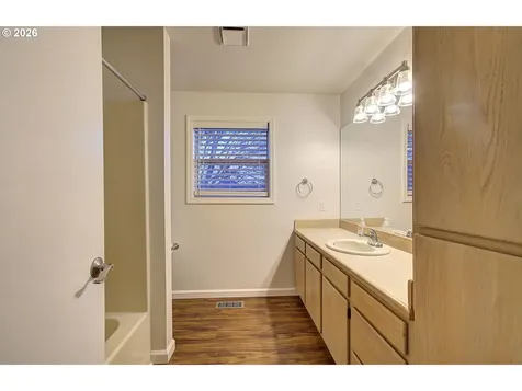 3308 NE 94th Way Vancouver WA 98665