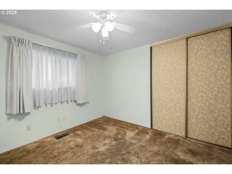 615 Cedar Street Fairview OR 97024