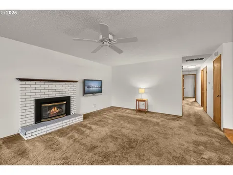 615 Cedar Street Fairview OR 97024