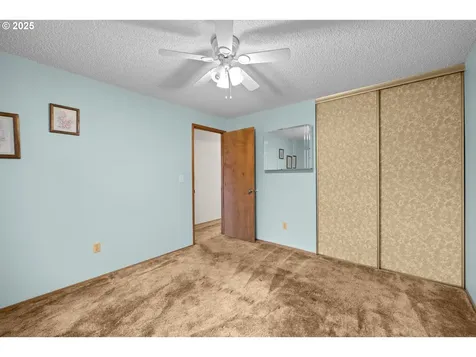 615 Cedar Street Fairview OR 97024