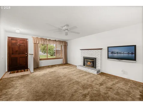 615 Cedar Street Fairview OR 97024
