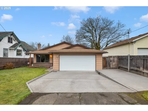 615 Cedar Street Fairview OR 97024