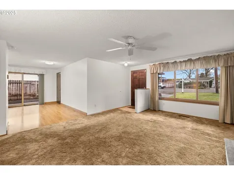 615 Cedar Street Fairview OR 97024