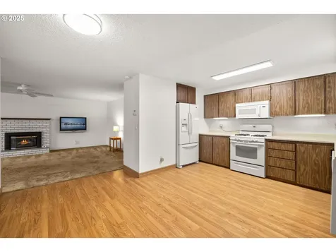 615 Cedar Street Fairview OR 97024