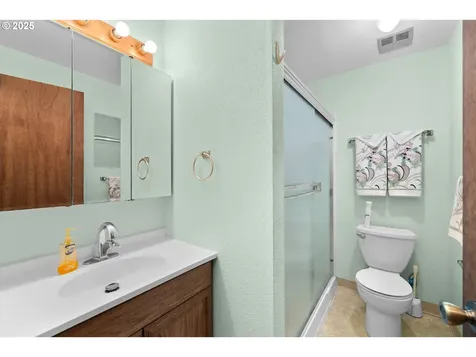 615 Cedar Street Fairview OR 97024