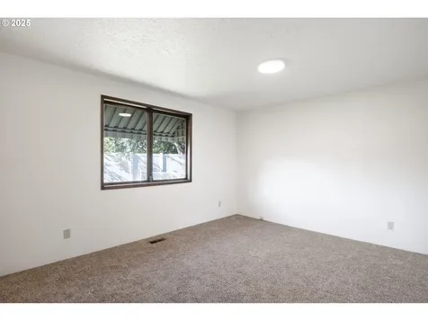 3929 Pine Street Longview WA 98632