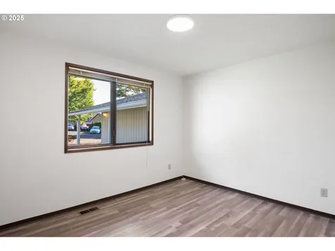 3929 Pine Street Longview WA 98632
